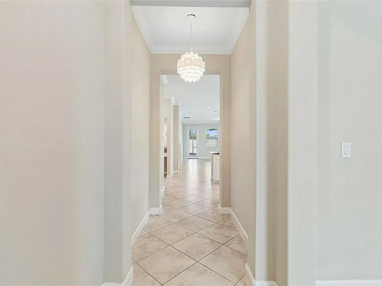 25057 Lambrusco Loop — Photo 5
