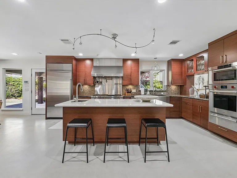 623 Pinehaven Dr — Photo 12