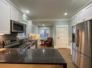 4618 SW View Point Ter, Portland, OR 97239