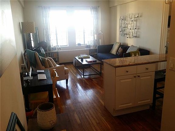 4th image of 5 Tudor City Pl APT 1631