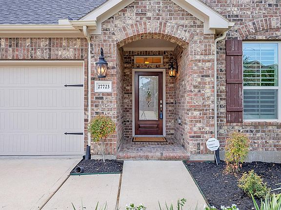 4th image of 27723 Halls Farms Ln