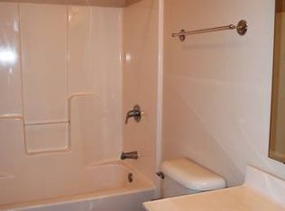 207 7th St, Brookings, SD 57006