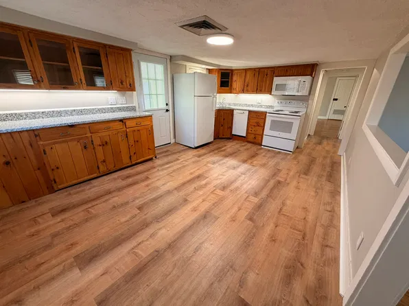 3 Saco Rd Floor 2, Alfred, ME 04002