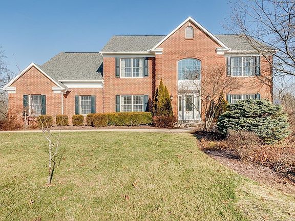 3rd image of 7963 Woodglen Dr