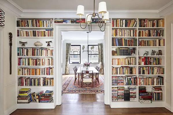 Sold by Warburg | media 29