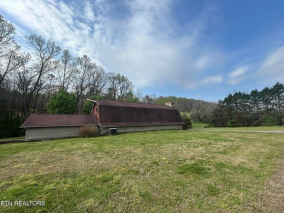 2nd image of 1325 Groseclose Rd