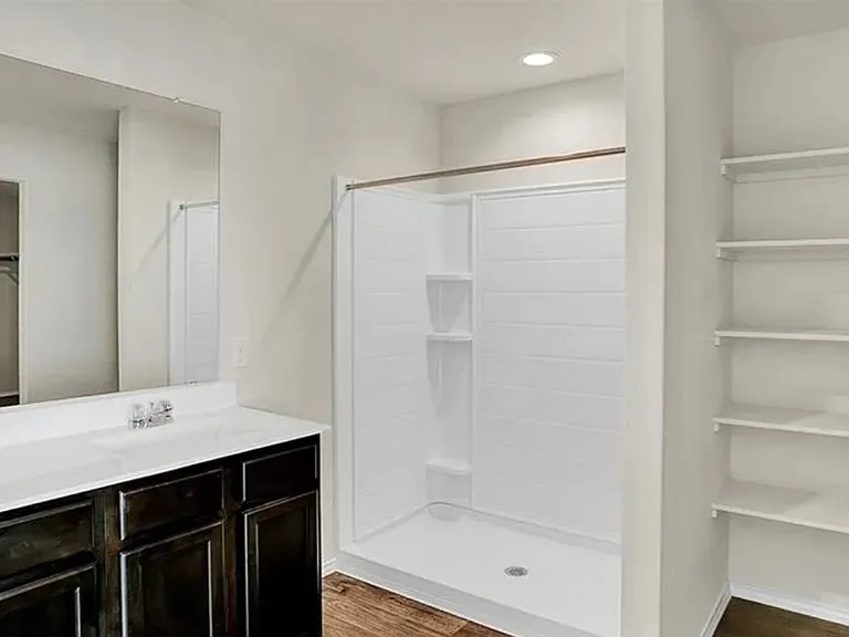 120 Brody Ln — Photo 16