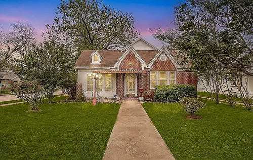 1500 Proctor Ave Photo 1