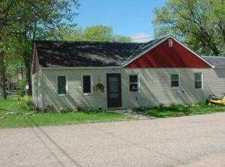 624 W Lake Dr, Detroit Lakes, MN 56501