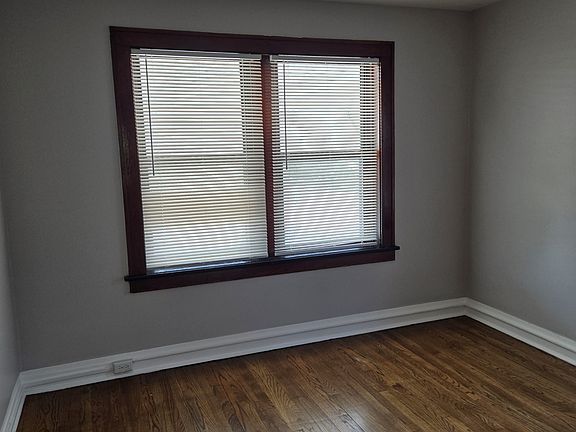 4th image of 4960 Parker Ave #A