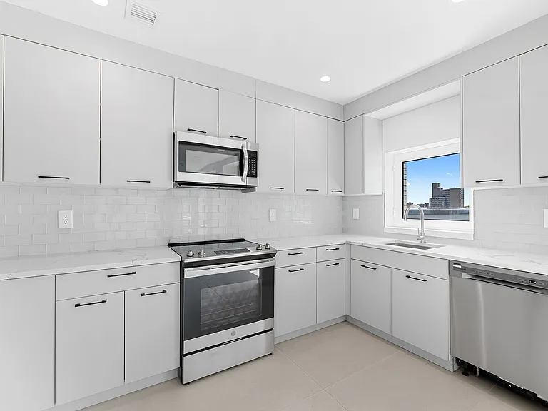 2321 Belmont Ave #7A — Photo 9