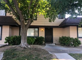 6160 Meadow Vista Ln, Las Vegas, NV 89103