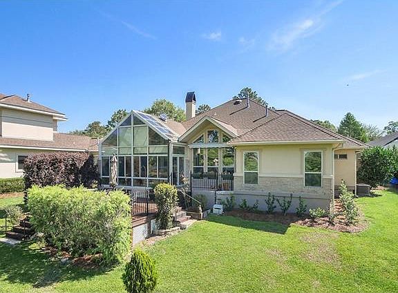 5th image of 204 Saint Mary Ct