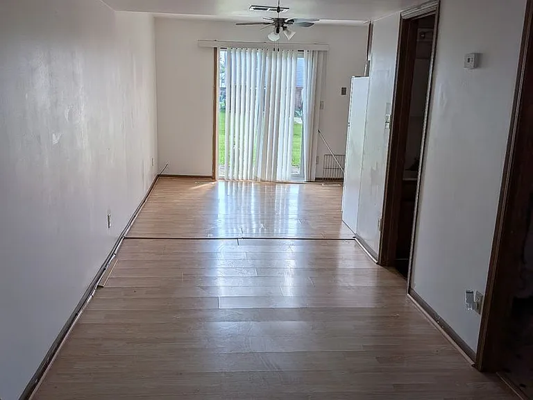 7345 Whitcomb St — Photo 3