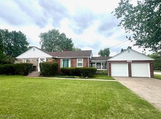 1349 Meister Rd, Lorain, OH 44053