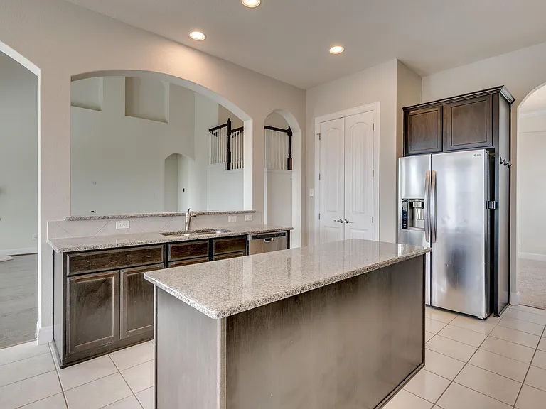 845 Richardson Ln — Photo 17
