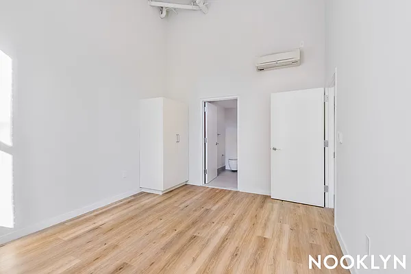Rented by Nooklyn NYC LLC | media 37