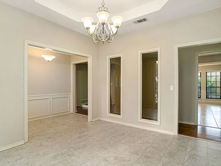802 Pebblebrook Dr — Photo 9
