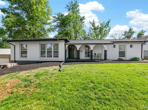 11840 Gold Leaf Dr, Saint Louis, MO 63146