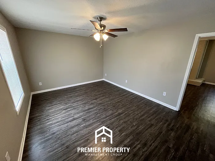 2986 Meadowfair Rd — Photo 4