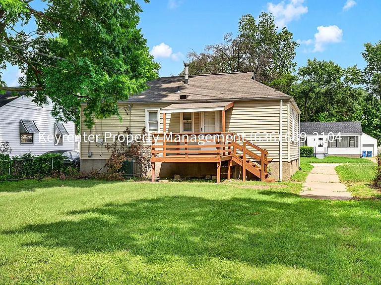 6317 Abbott Dr — Photo 20