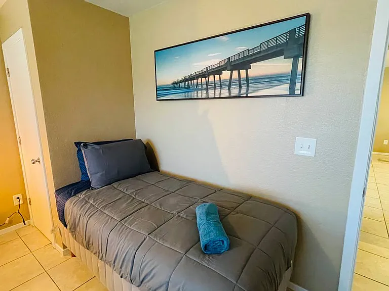 5020 E Eight Mile Rd — Photo 31