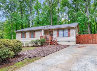 905 Castalia Dr, Cary, NC 27513