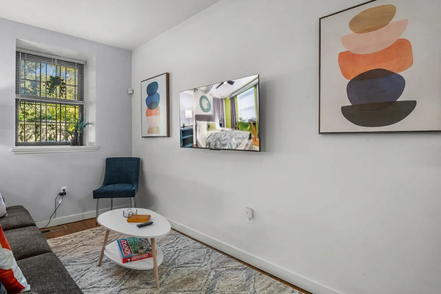 1 bed, 1.0 bath, 7534 sqft, $7,056 — Photo 4