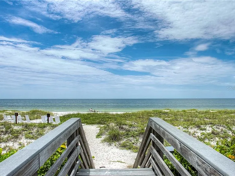 2109 Gulf Of Mexico Dr #1402 — Photo 23