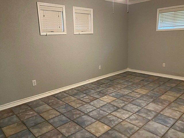 1st image of 111 Shadylyn Dr #111