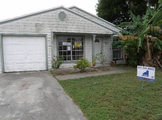 10214 Mikado Ln, Royal Palm Beach, FL 33411