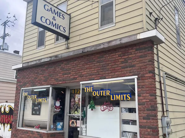 1120 Burton St SW, Wyoming, MI 49509