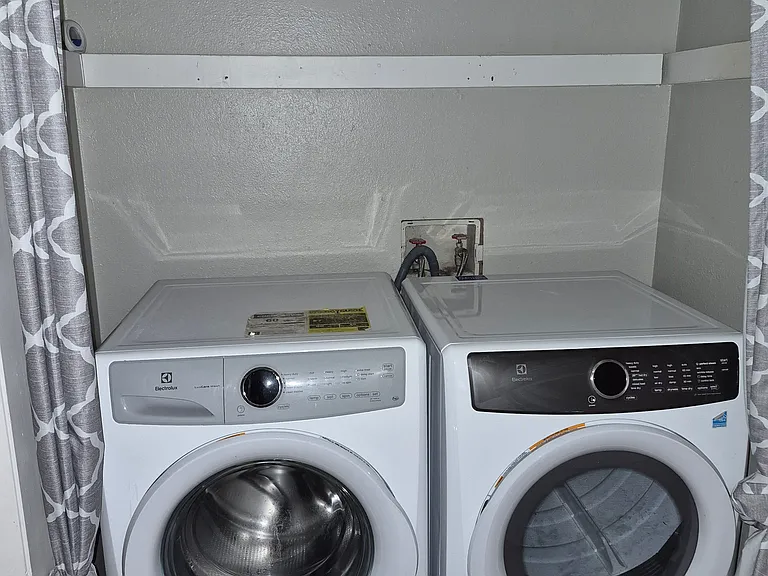 210 Park St W #210PARKST — Photo 5