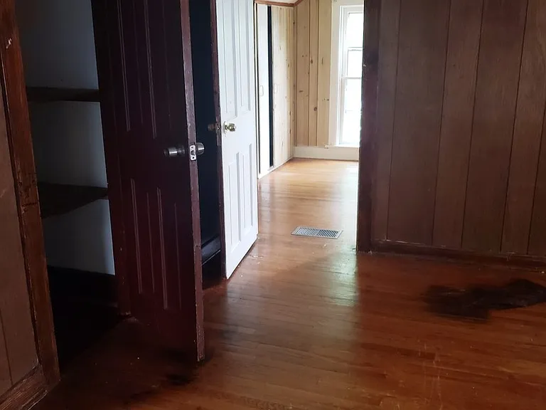 409 Hendry St — Photo 9