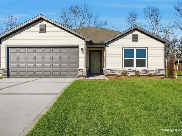 613 W Fountain St, Gardner, KS 66030