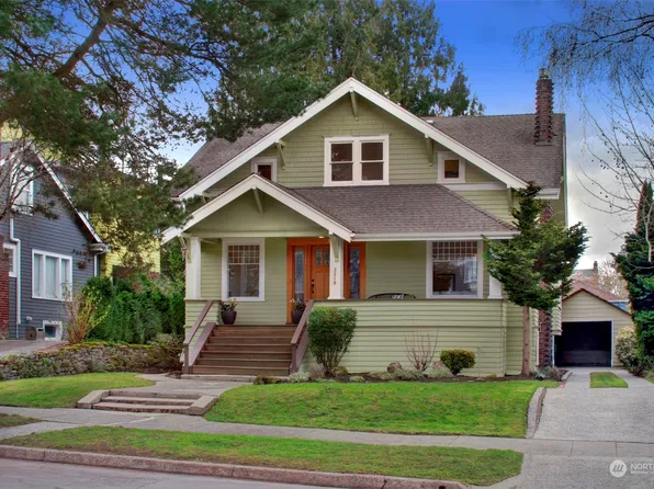 2518 32nd Avenue S, Seattle, WA 98144