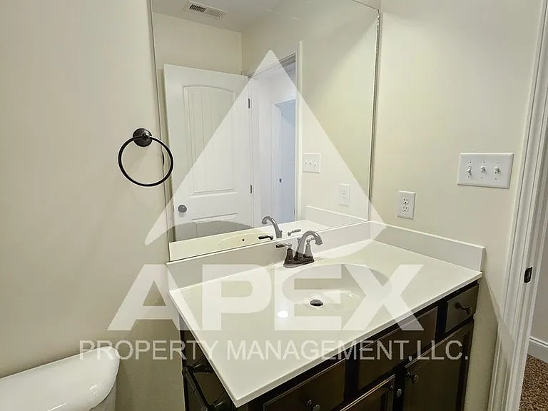 8029 Poplar Grove Ln — Photo 20