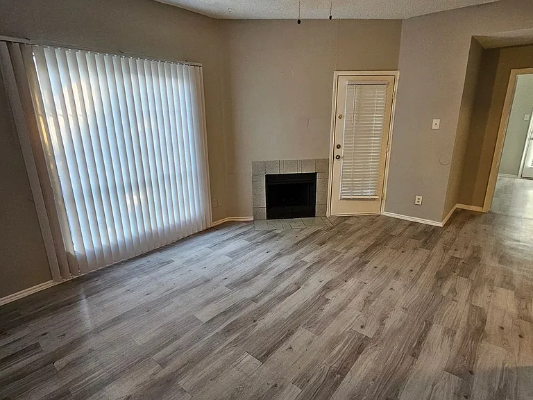 3209 Norwalk Ave #202 — Photo 21