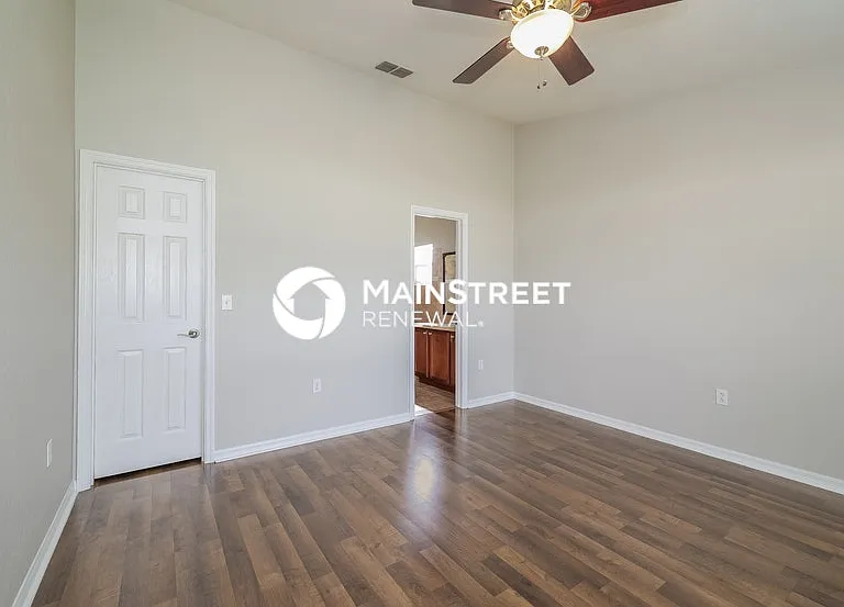 1610 Merrimack Ct — Photo 5