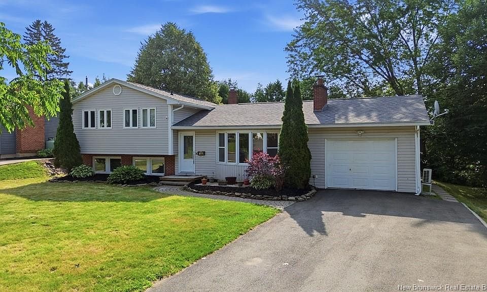 1st image of 108 Maddison Ave