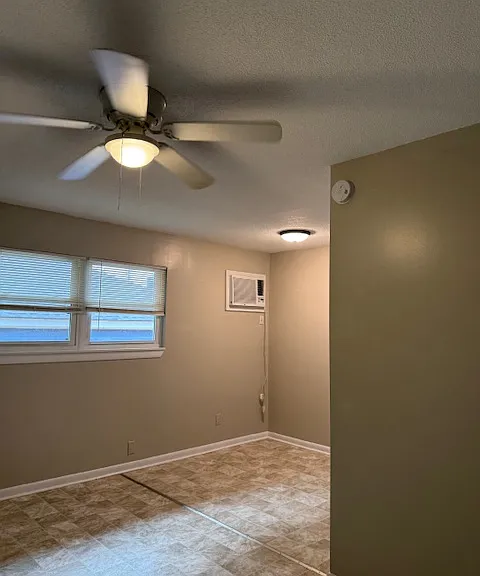 3739 Saint Johns Ave #2B — Photo 11
