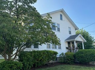20 Broadway Ter, Newtonville, MA 02460