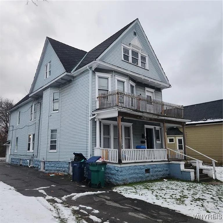 509 E Utica St photo 1