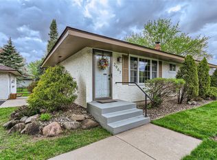 2967 Galtier St, Roseville, MN 55113