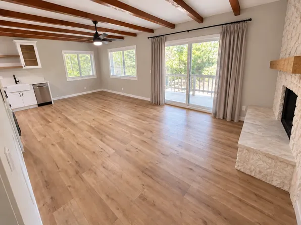 180 Grass Valley Rd, Lake Arrowhead, CA 92352