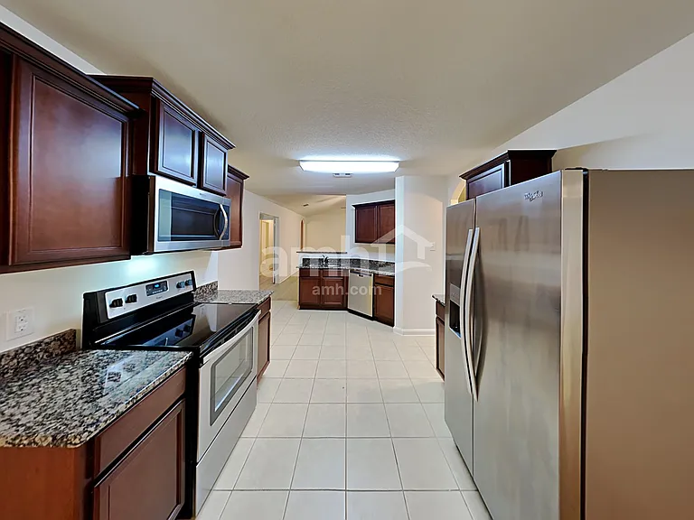 22718 Klingamans Way — Photo 3