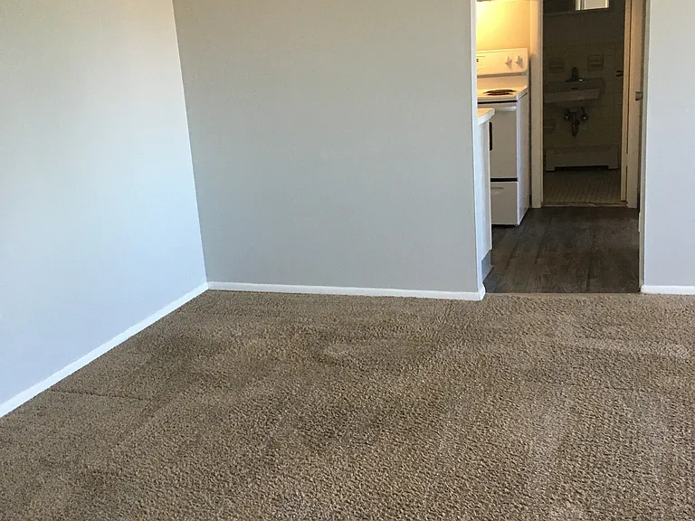Valley York Apartments — Photo 30