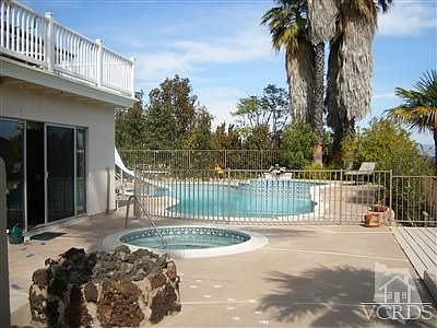 Spa/firepit