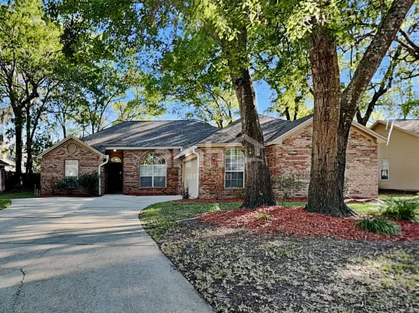 240 Honeysuckle Way, Saint Johns, FL 32259