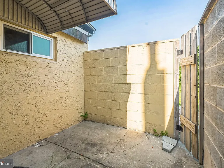 1210 S 11th St #1 — Photo 16